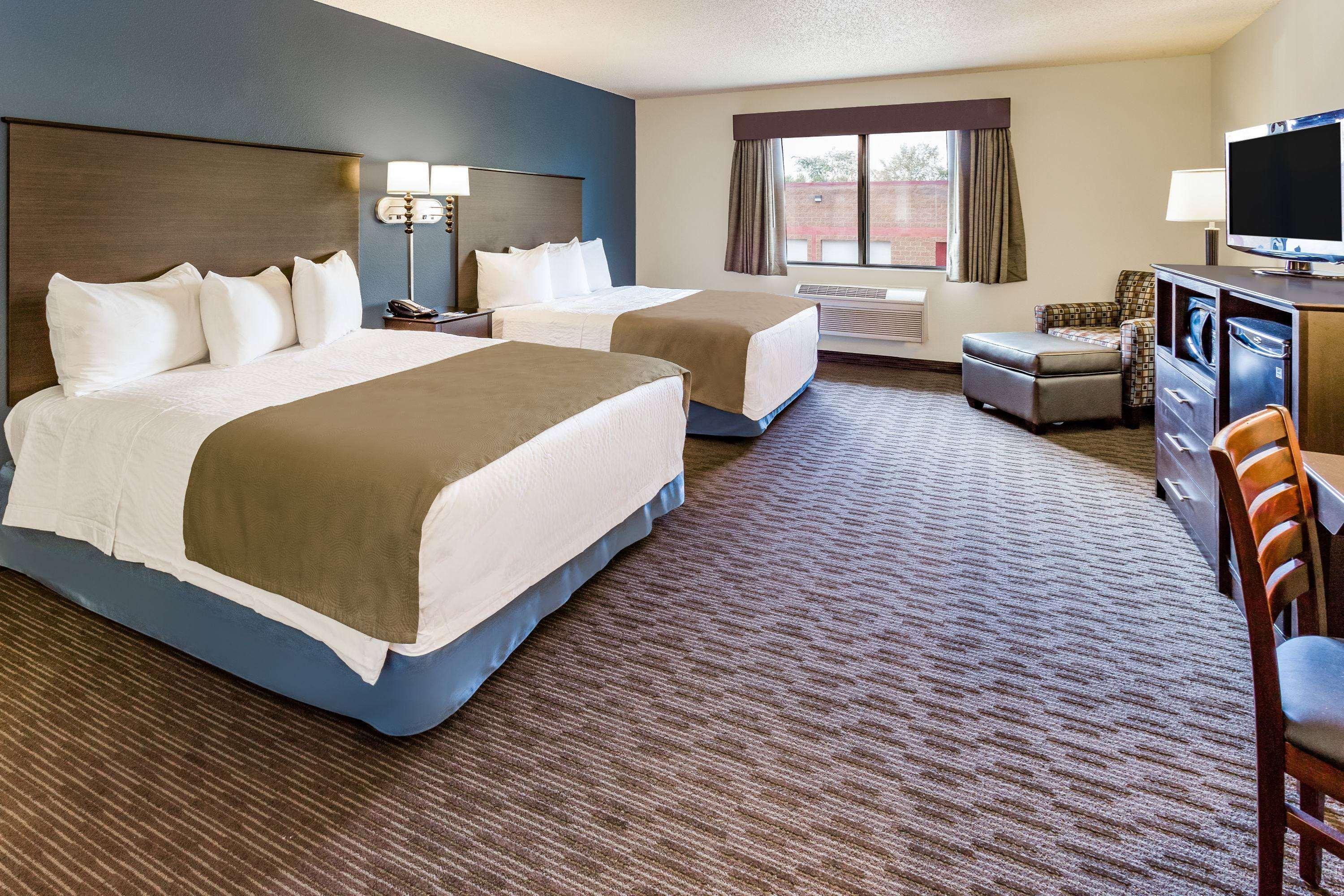 Americinn By Wyndham Hotel And Suites Long Lake Экстерьер фото