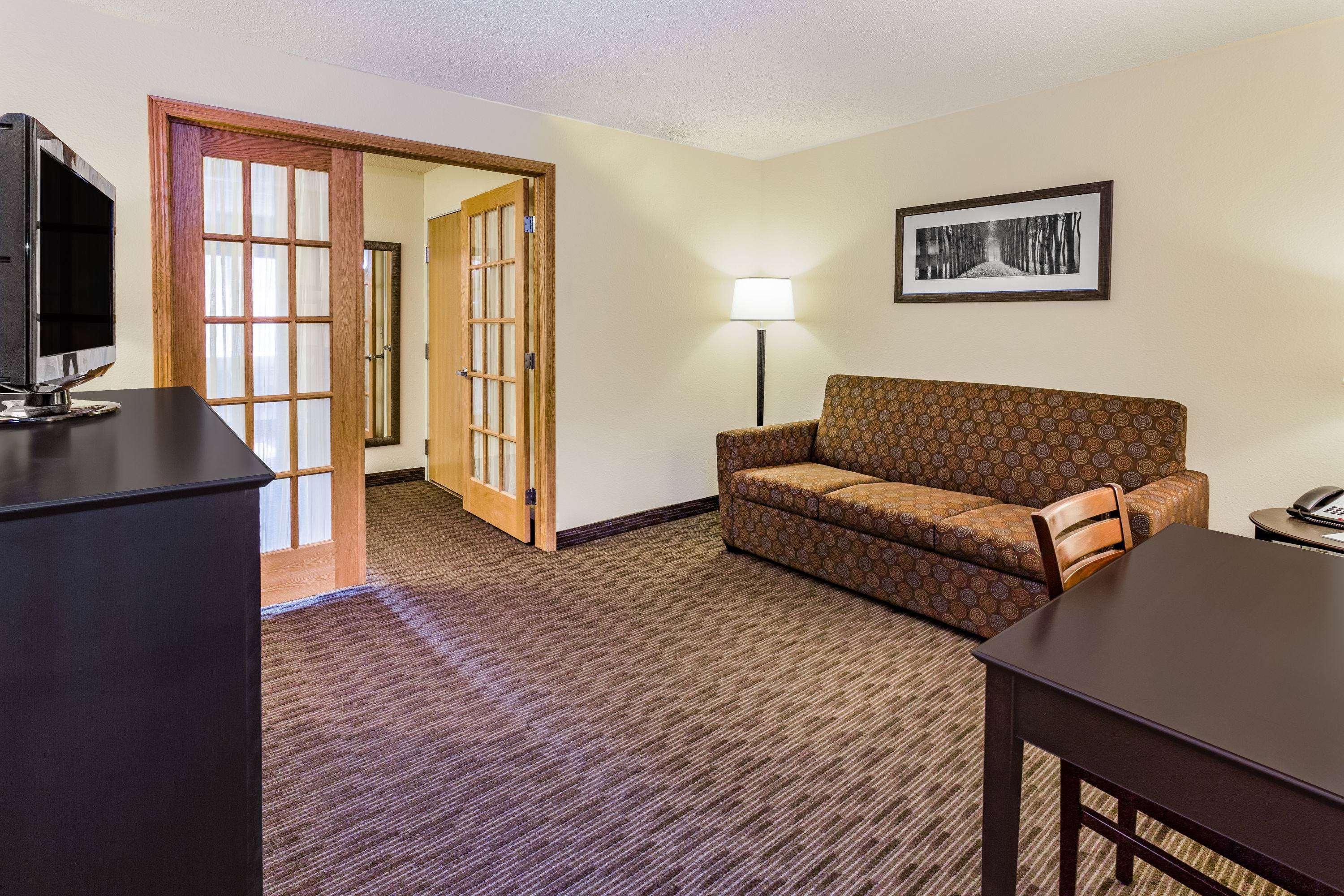 Americinn By Wyndham Hotel And Suites Long Lake Экстерьер фото